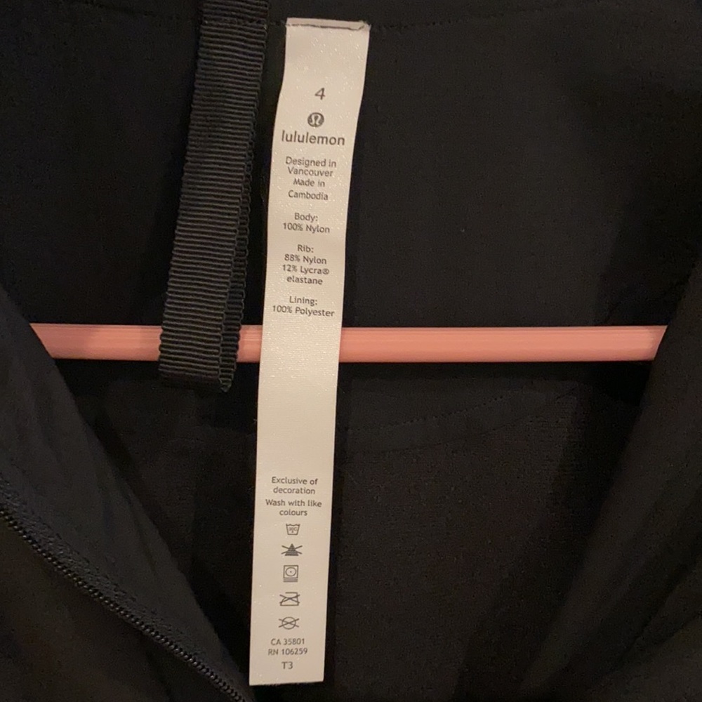 Lululemon Black Workout Jacket - image 5
